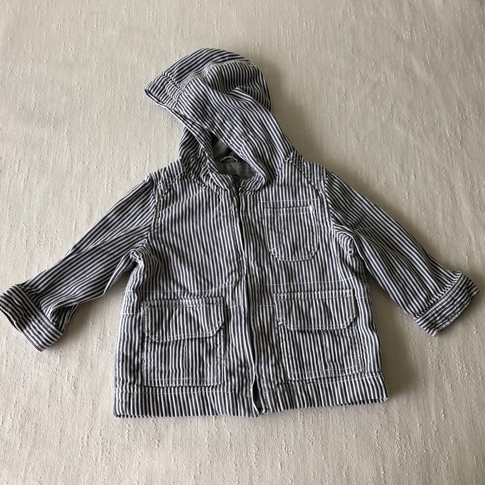 Baby Gap Seersucker Zip Up Jacket Size 6-12 Month